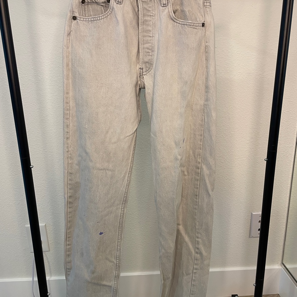 Vintage Levi's Straight-Leg Jeans in Light Grey